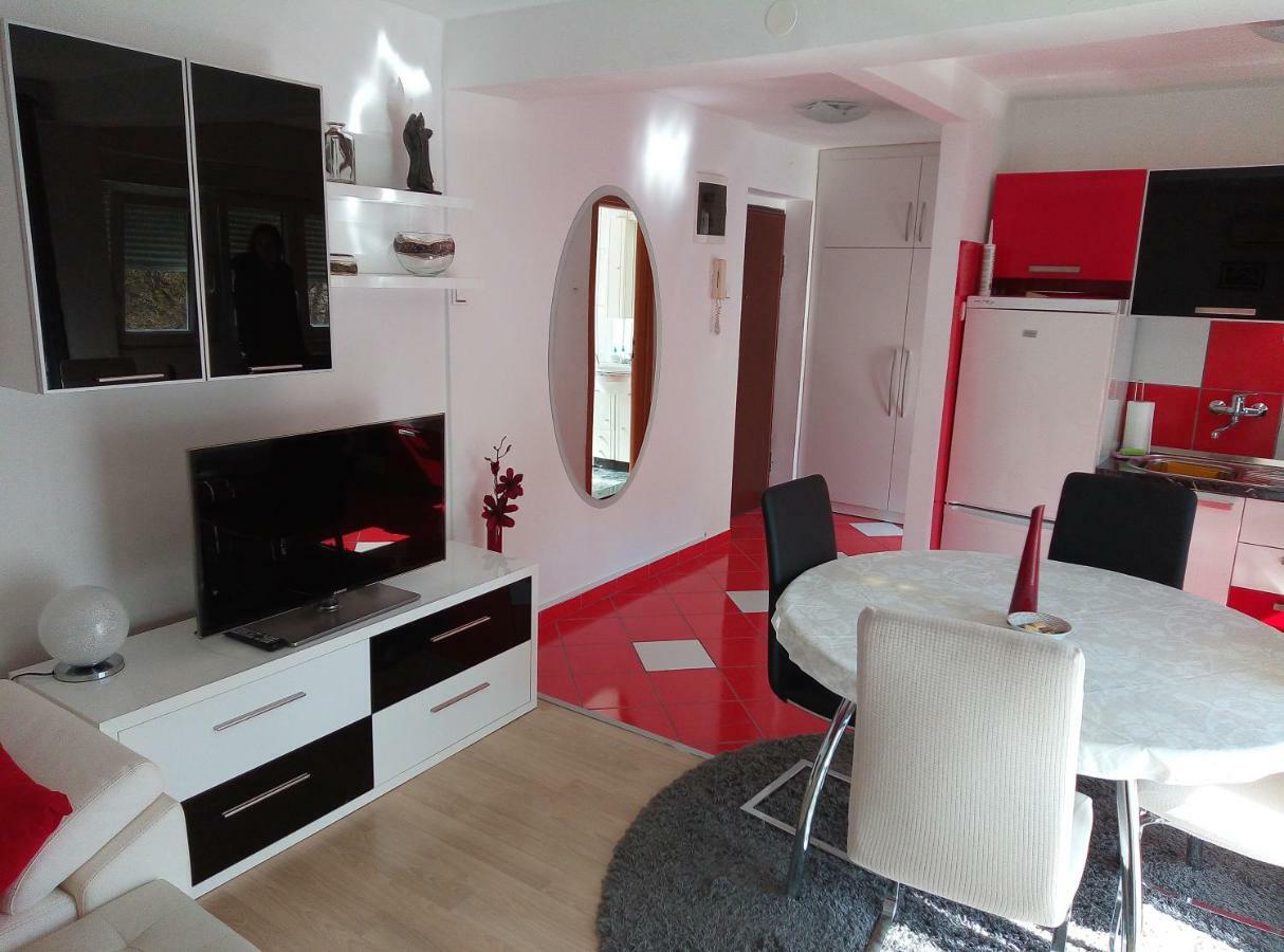 Studio Apt. Downtown Сплит Экстерьер фото